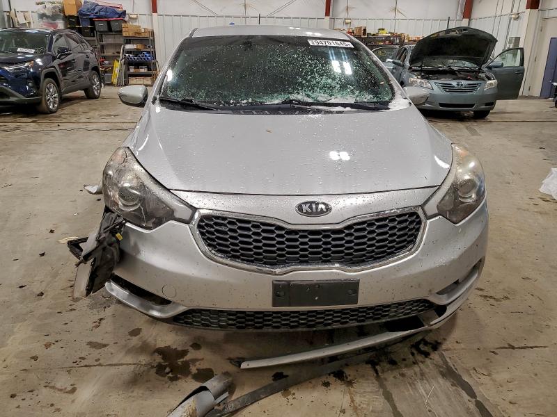 Фото 5 - KIA FORTE