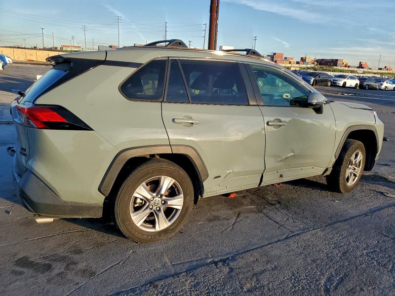 Фото 3 - TOYOTA RAV4