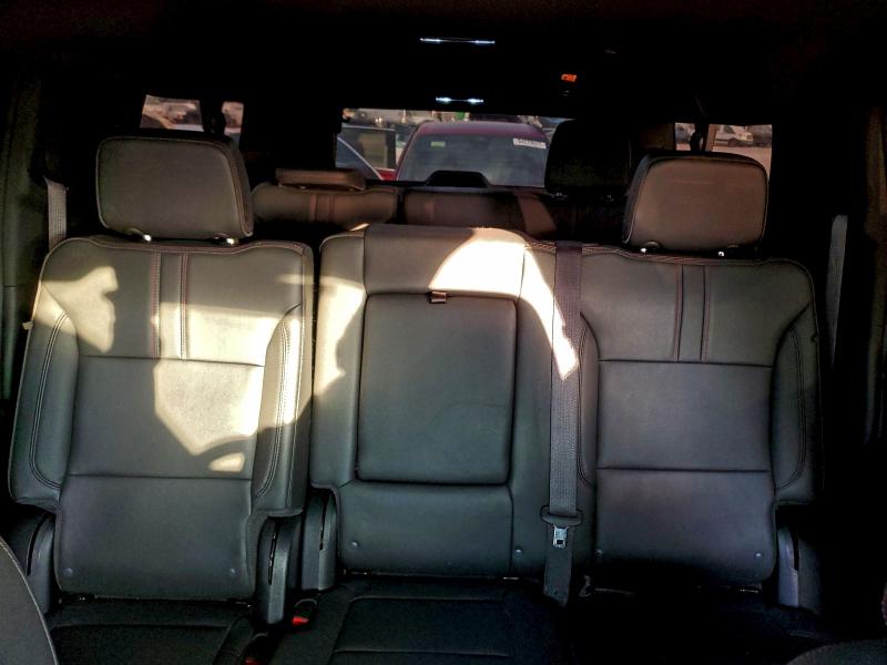 Фото 10 - CHEVROLET SUBURBAN