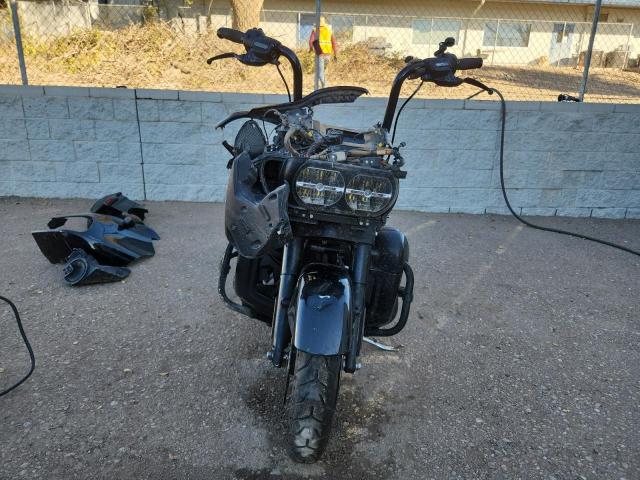 HARLEY-DAVIDSON FL 2018