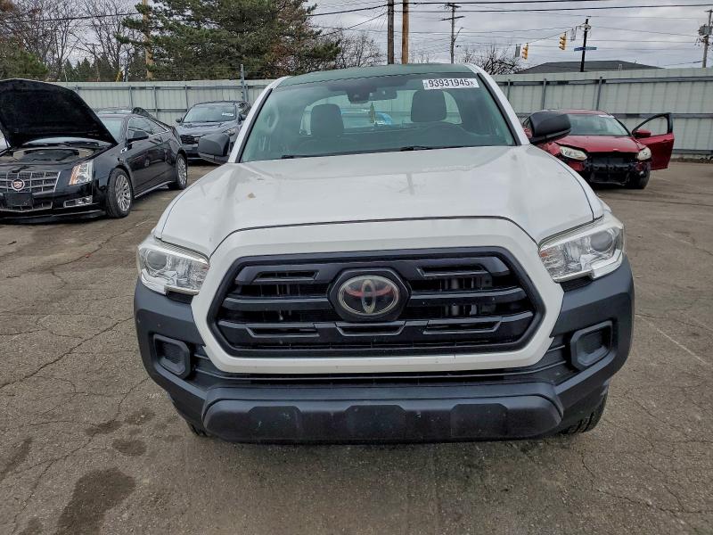 Фото 5 - TOYOTA TACOMA