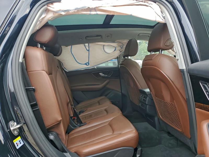 Фото 11 - AUDI Q7