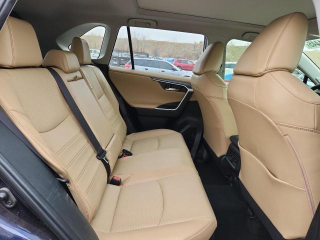 Фото 11 - TOYOTA RAV4