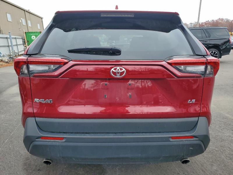 Фото 6 - TOYOTA RAV4