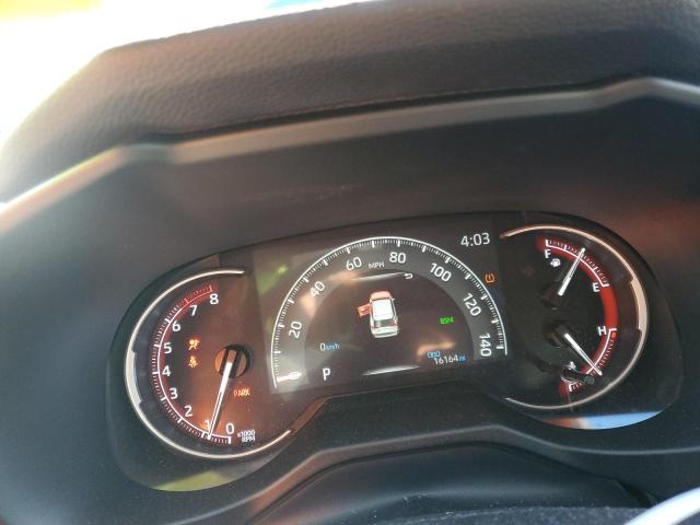 Фото 9 - TOYOTA RAV4