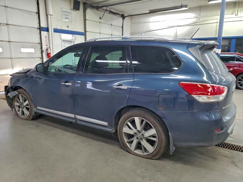 Фото 1 - NISSAN PATHFINDER