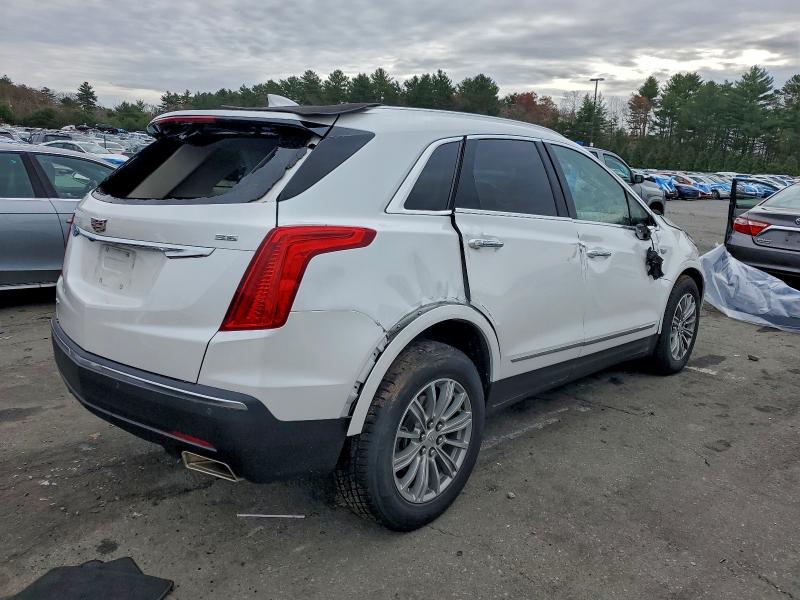 Фото 3 - CADILLAC XT5