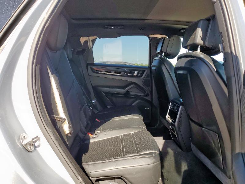 Фото 11 - PORSCHE CAYENNE