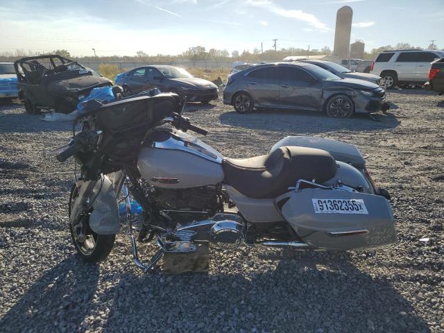 HARLEY-DAVIDSON FL 2024