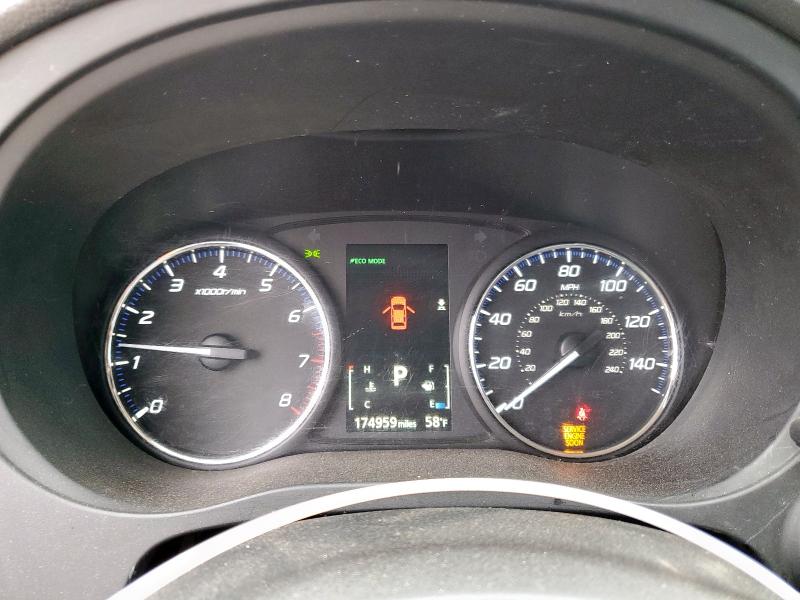 Фото 9 - MITSUBISHI OUTLANDER