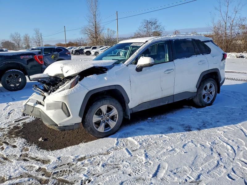Фото 1 - TOYOTA RAV4