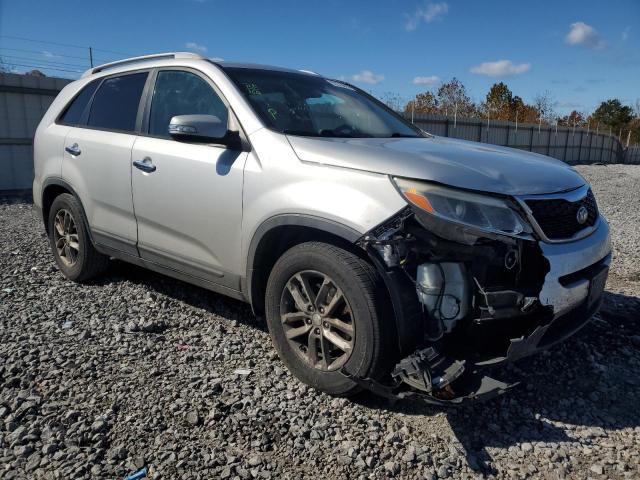 Фото 4 - KIA SORENTO