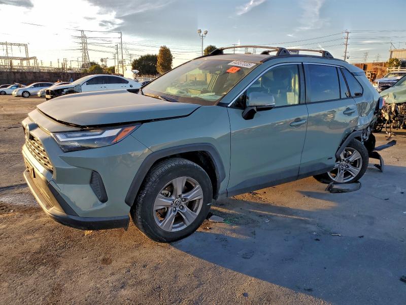 Фото 1 - TOYOTA RAV4