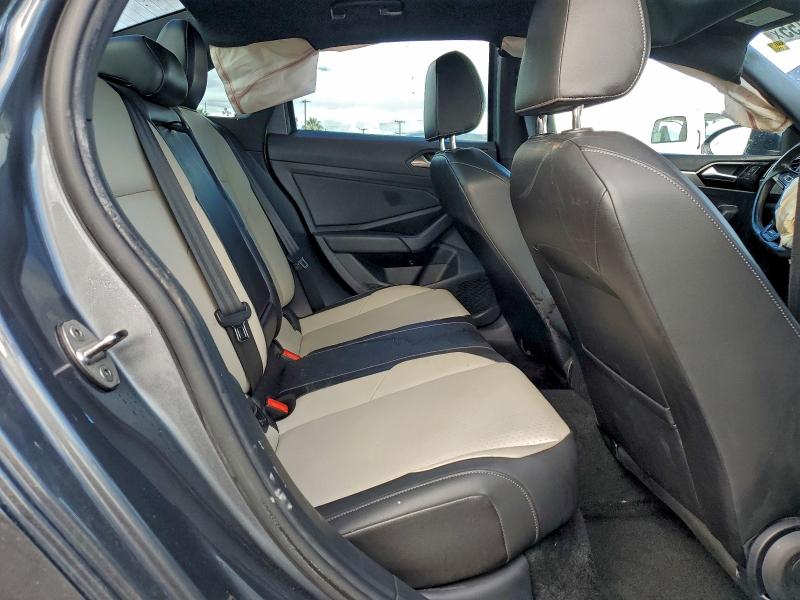 Фото 10 - VOLKSWAGEN JETTA