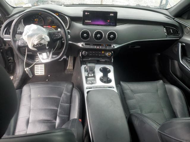 Фото 8 - KIA STINGER