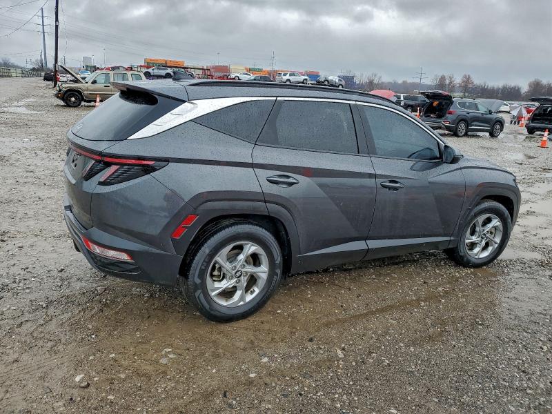 Фото 3 - HYUNDAI TUCSON