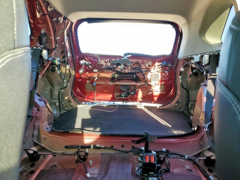 Фото 10 - TOYOTA RAV4