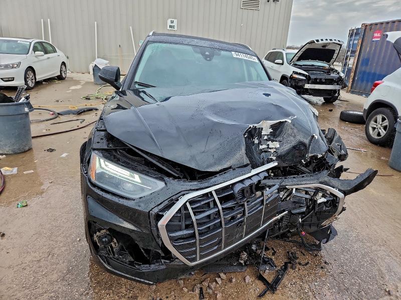 Фото 5 - AUDI Q5