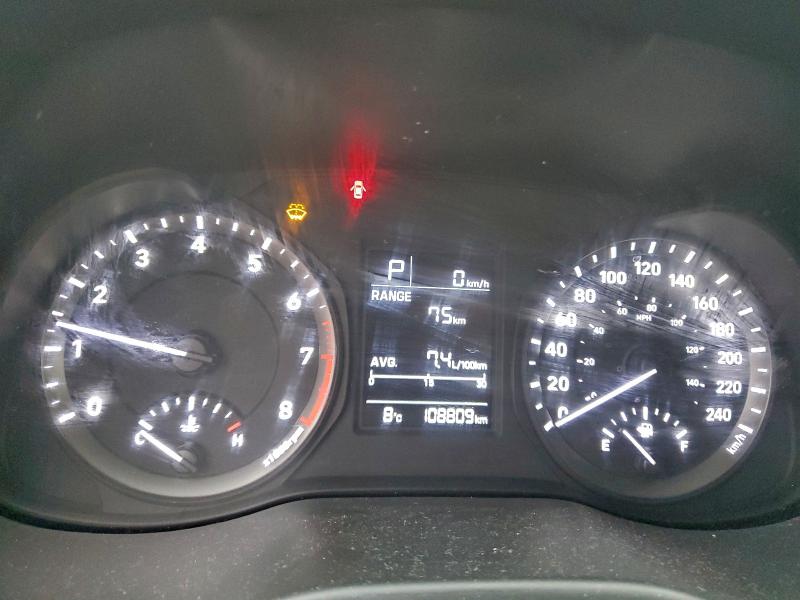 Фото 9 - HYUNDAI KONA