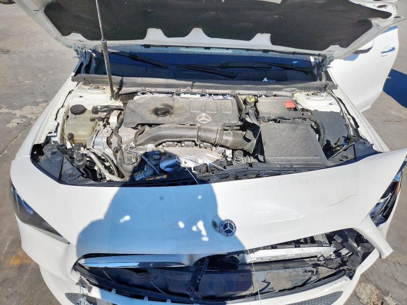 Фото 11 - MERCEDES-BENZ CLA-CLASS