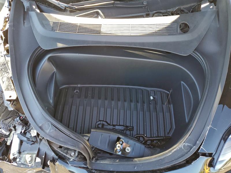 Фото 11 - TESLA MODEL 3