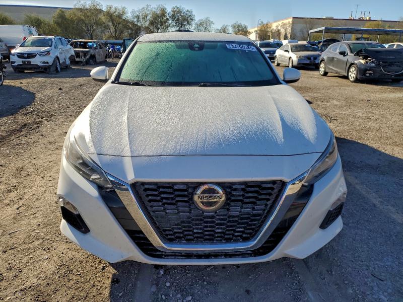 Фото 5 - NISSAN ALTIMA