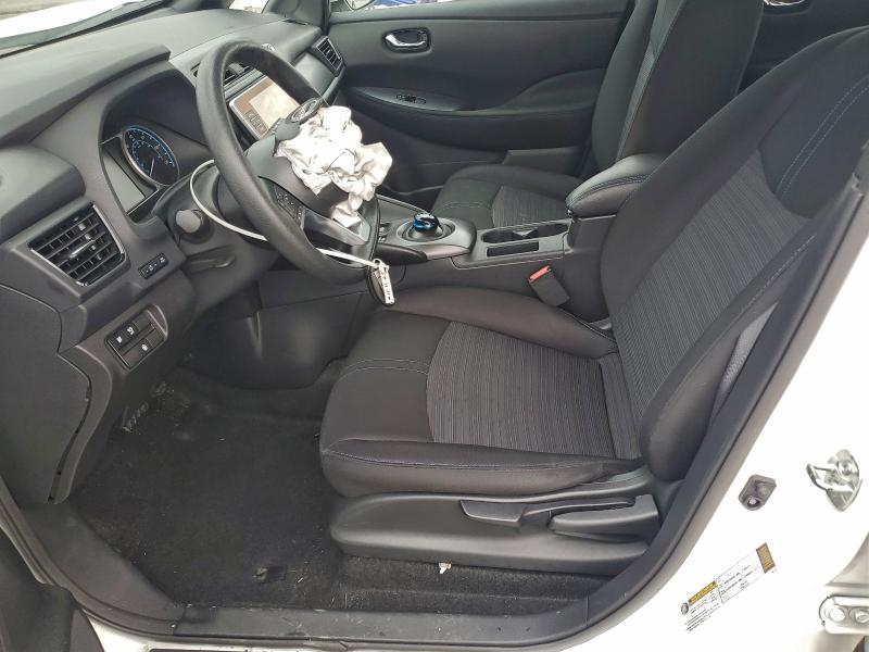 Фото 7 - NISSAN LEAF