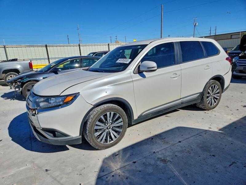 Фото 1 - MITSUBISHI OUTLANDER