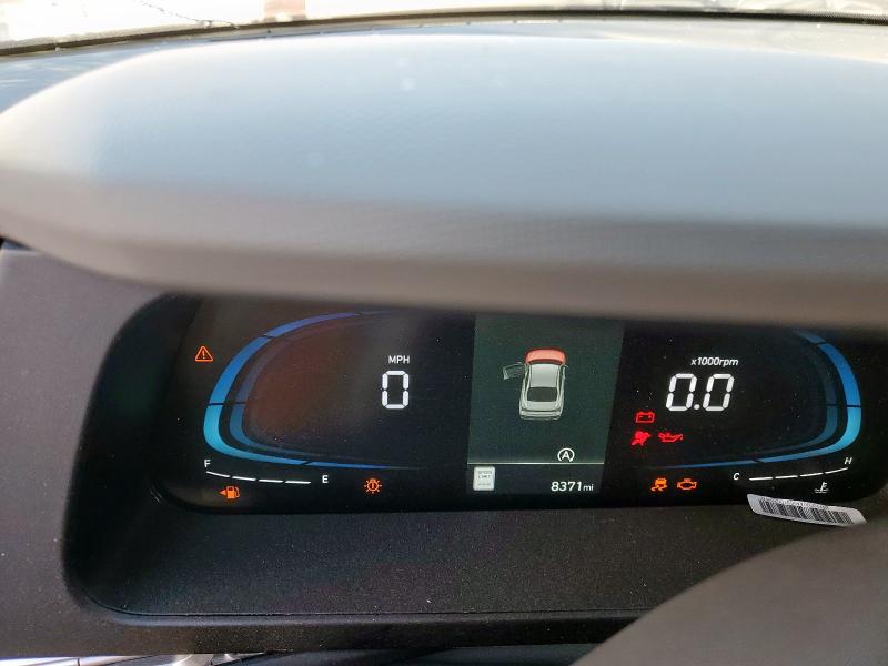 Фото 9 - HYUNDAI ELANTRA