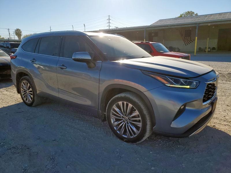 Фото 4 - TOYOTA HIGHLANDER