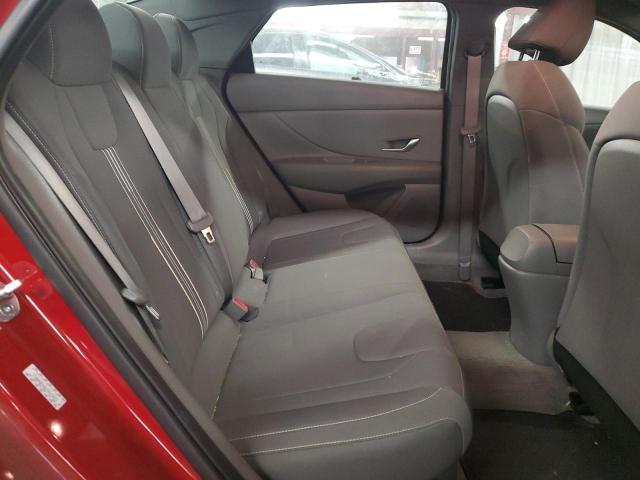 Фото 10 - HYUNDAI ELANTRA