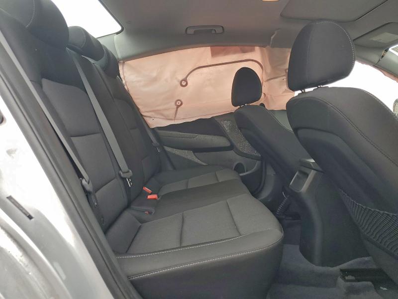 Фото 10 - HYUNDAI ELANTRA