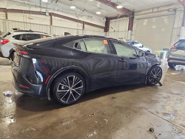 Фото 3 - TOYOTA PRIUS