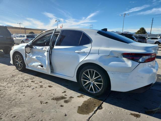 Фото 2 - TOYOTA CAMRY