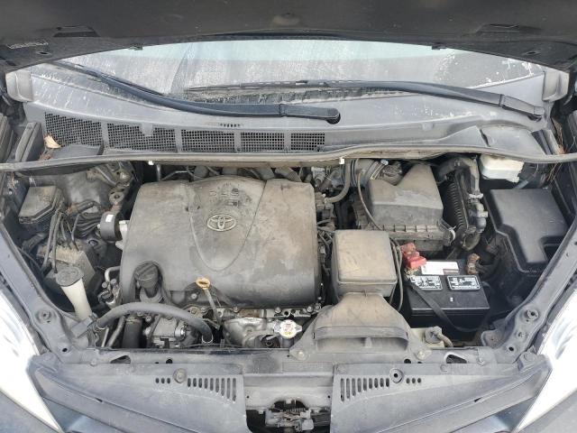 Фото 12 - TOYOTA SIENNA