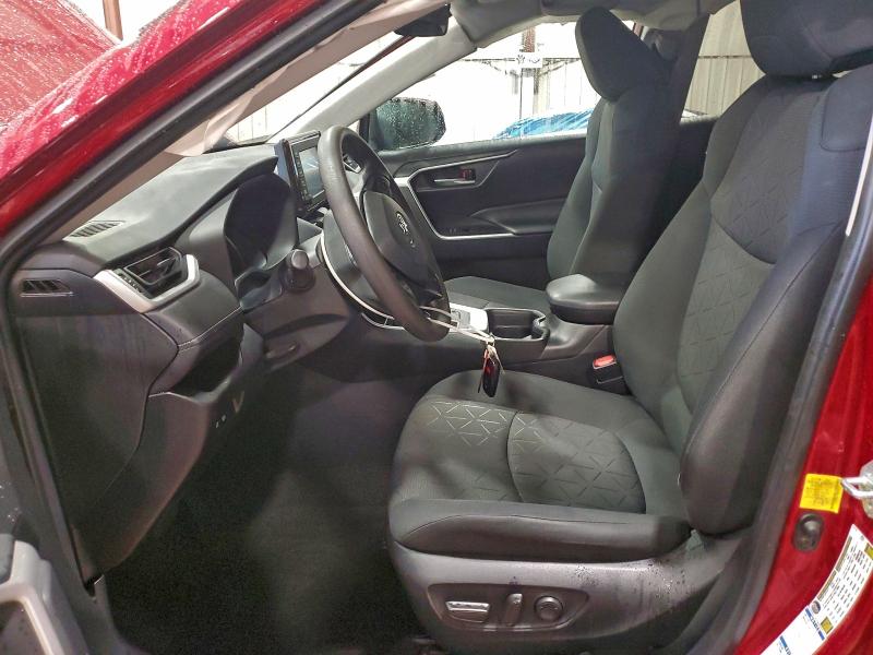 Фото 7 - TOYOTA RAV4