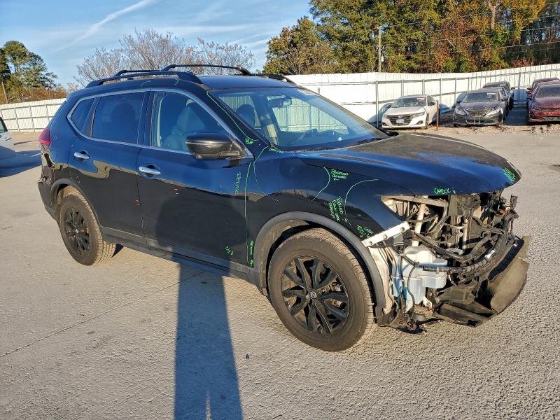 Фото 4 - NISSAN ROGUE