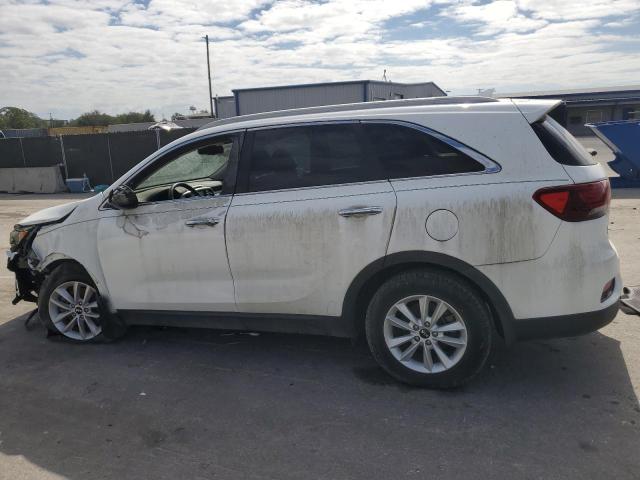 Фото 2 - KIA SORENTO