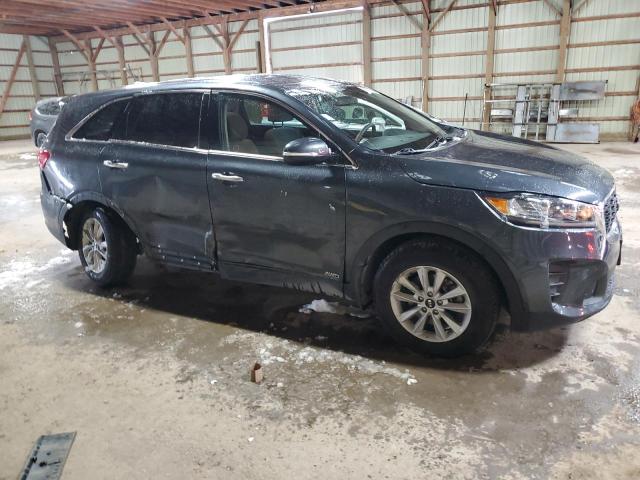 Фото 4 - KIA SORENTO