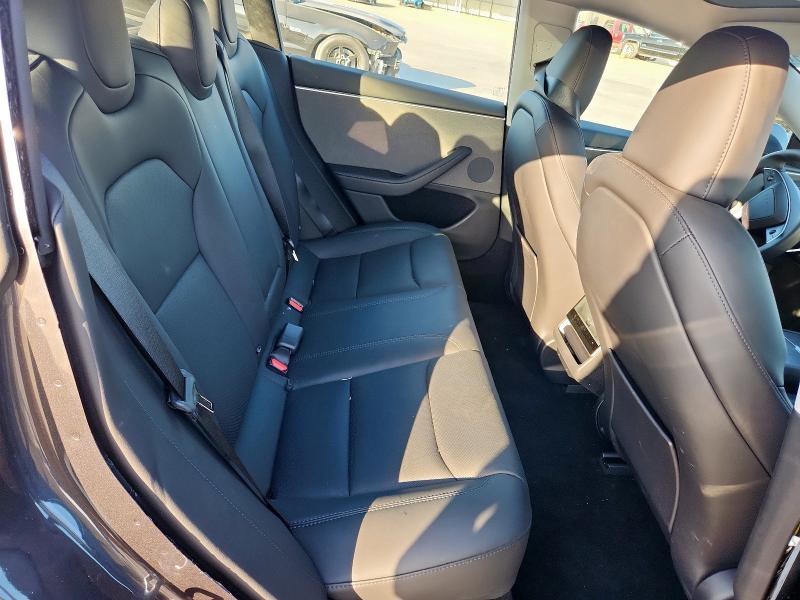 Фото 10 - TESLA MODEL 3