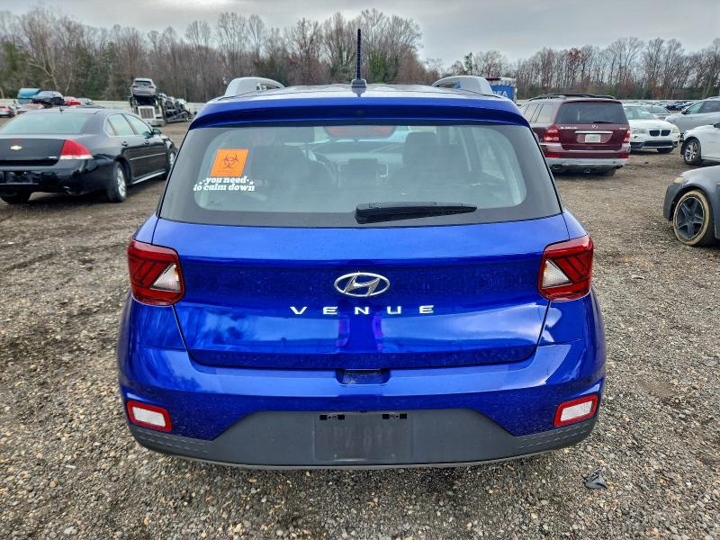 Фото 6 - HYUNDAI VENUE