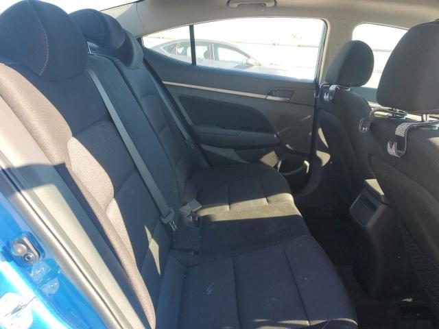 Фото 10 - HYUNDAI ELANTRA