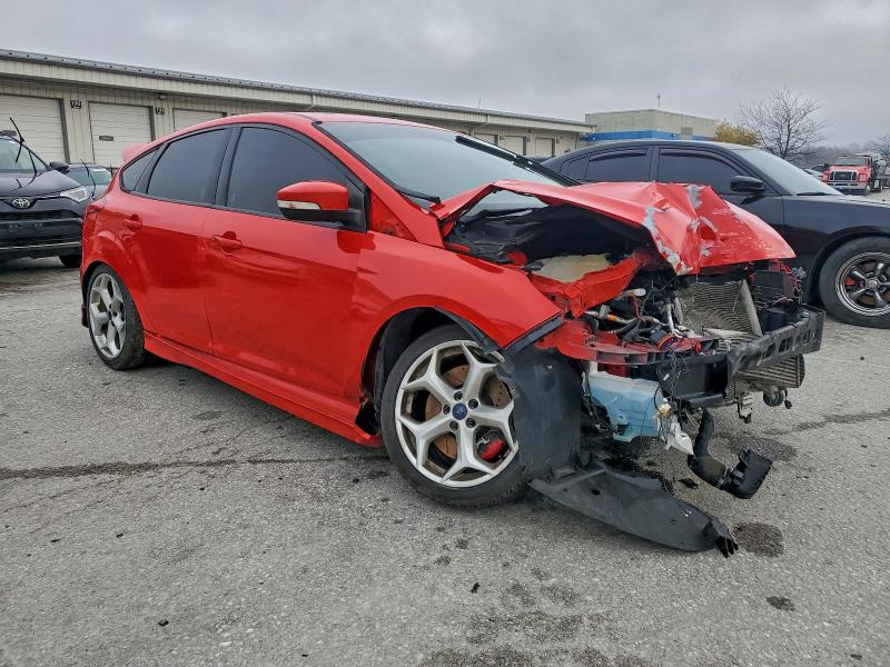 Фото 4 - FORD FOCUS