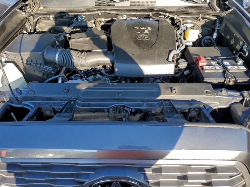 Фото 11 - TOYOTA TACOMA