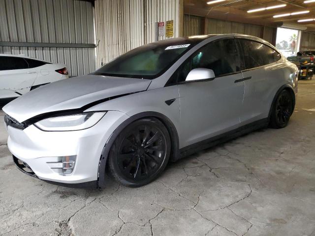 Фото 1 - TESLA MODEL X
