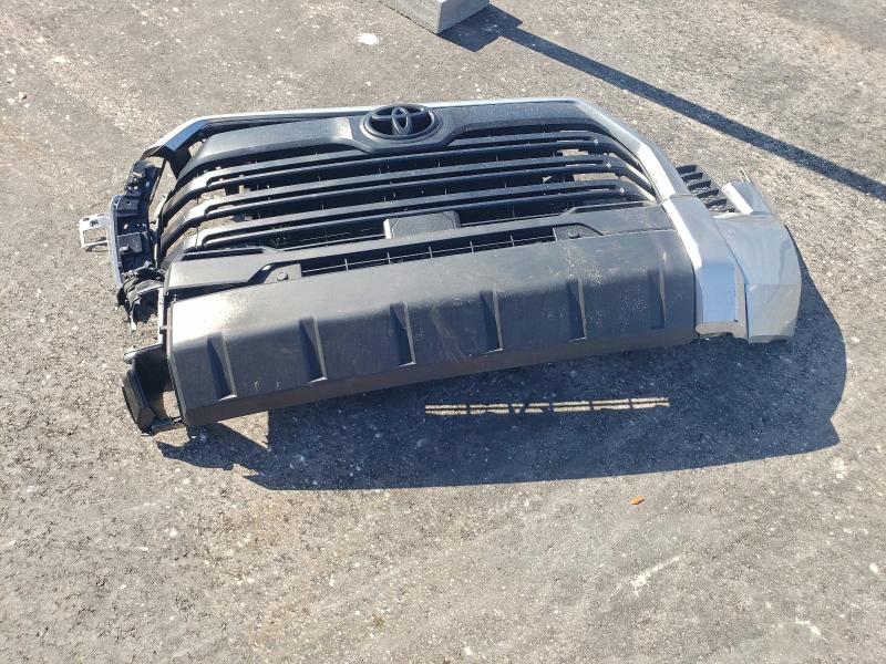 Фото 12 - TOYOTA TUNDRA