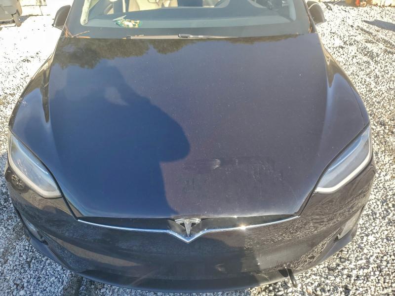 Фото 12 - TESLA MODEL X