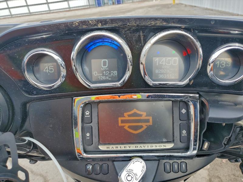 HARLEY-DAVIDSON FL 2016