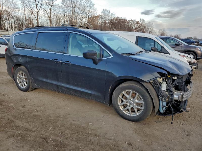 Фото 4 - CHRYSLER MINIVAN