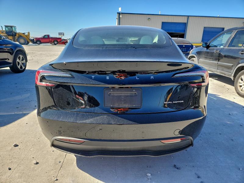 Фото 6 - TESLA MODEL 3